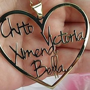 Meet your Posher, Alicia